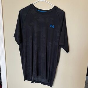 Under Armour Men's Black Shirt